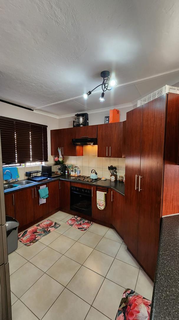 To Let 3 Bedroom Property for Rent in Cashan North West